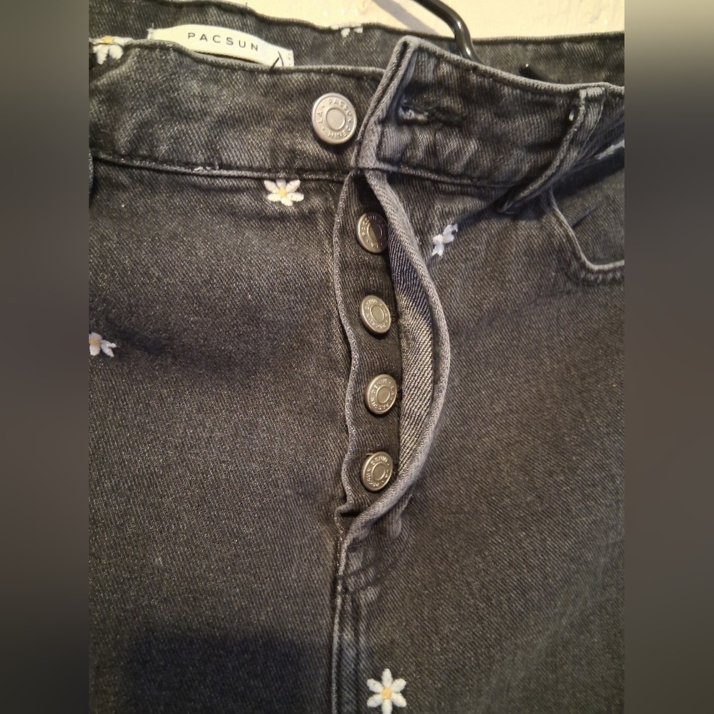 PacSun Y2K High Rise Straight Jeans Daisy Embroidery Size 28 Cropped - Picture 5 of 7